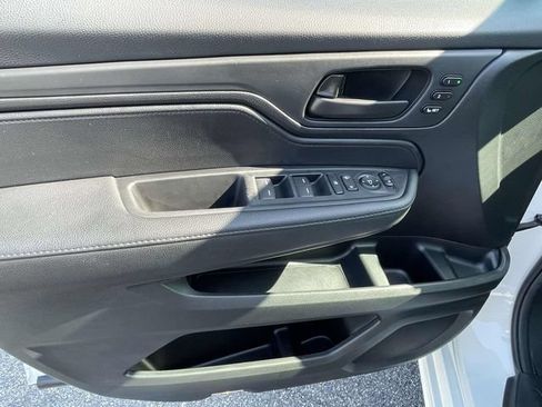 Used 2025 Honda Odyssey Sport-L image 16