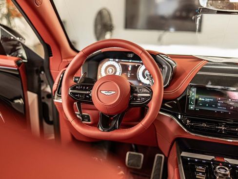 New 2026 Aston Martin DBX 707 image 37