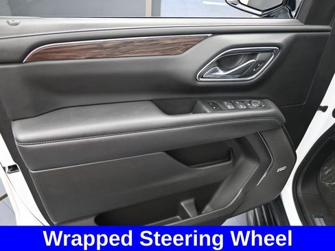 Used 2023 Chevrolet Suburban LT image 15