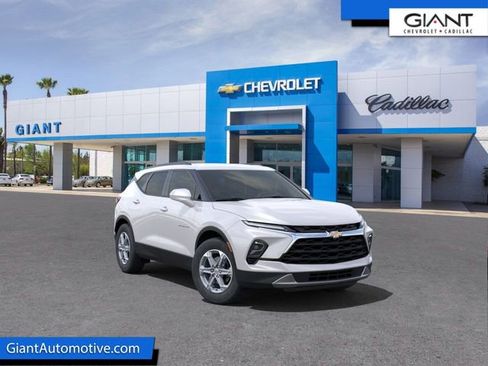New 2025 Chevrolet Blazer LT w/ Convenience Package image 1