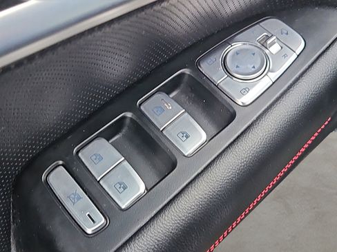 Used 2023 Genesis G70 2.0T w/ Sport Prestige Package image 21