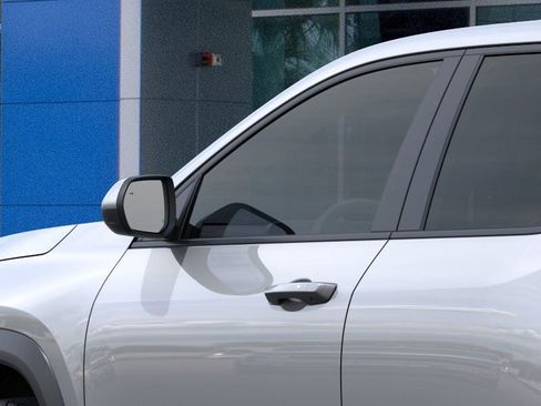 New 2026 Chevrolet Equinox LT w/ Safety and Technology Package FWD image 12