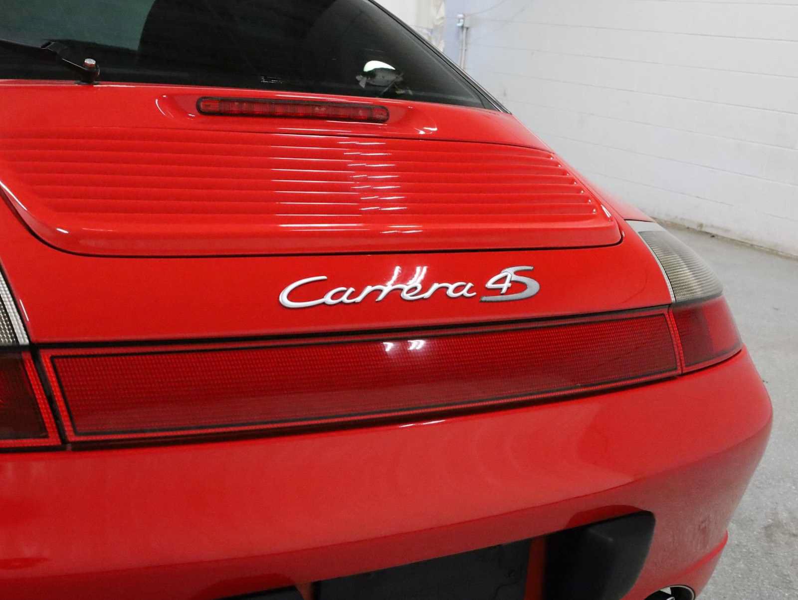 Used 2002 Porsche 911 Carrera RWD image 8
