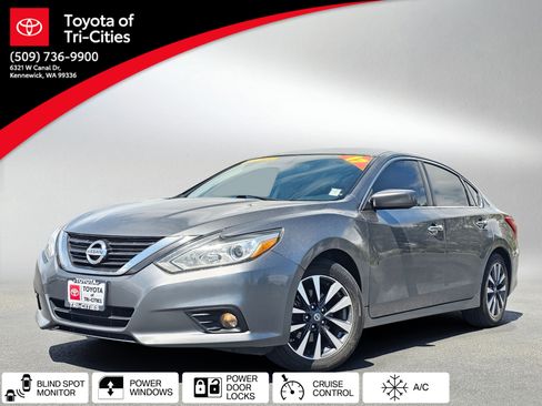 Used 2017 Nissan Altima 2.5 SV FWD image 1