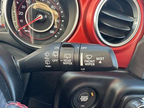 Used 2021 Jeep Wrangler Unlimited Rubicon image 25