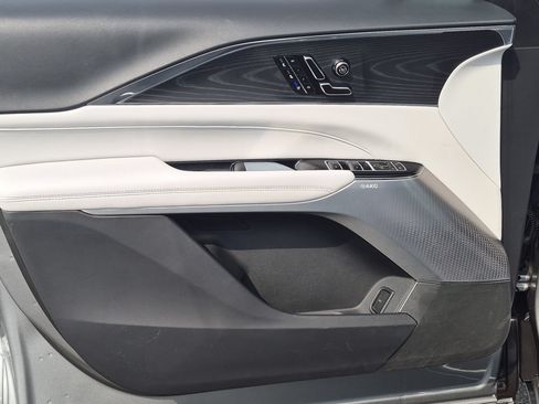 Certified 2024 Cadillac Lyriq Luxury AWD/4WD image 22