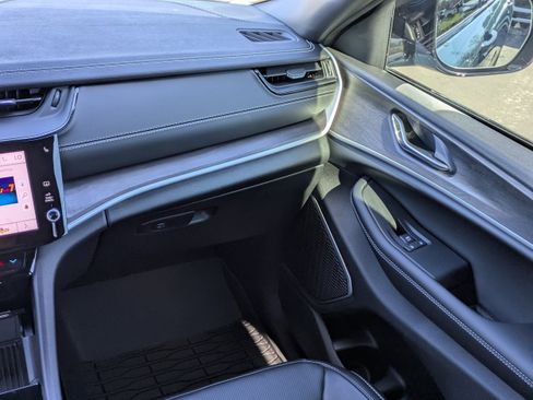 New 2026 Jeep Grand Cherokee L Limited image 19