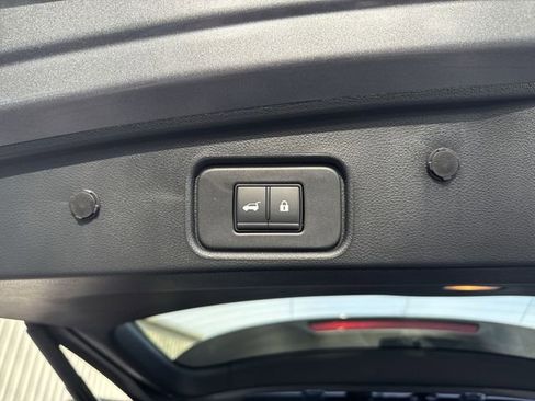 New 2026 Nissan Pathfinder Platinum image 14