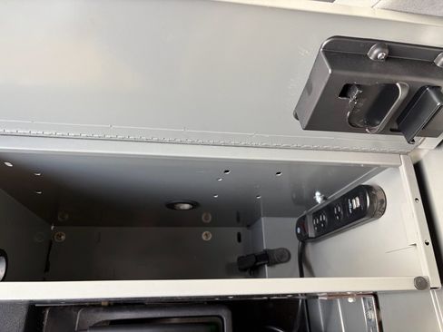 Used 2018 Ford Transit 250 148 Low Roof image 33