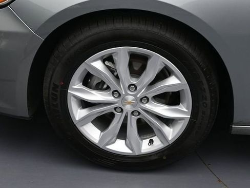Used 2024 Chevrolet Malibu LT FWD image 7