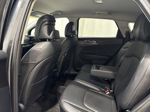 Certified 2025 Kia Sportage EX AWD/4WD image 14