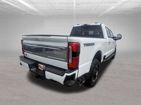New 2026 Ford F250 Platinum w/ Platinum Plus Package AWD/4WD image 3