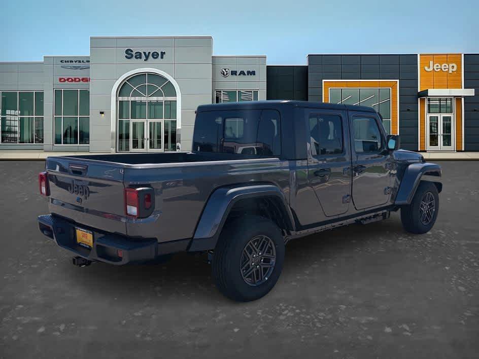 New 2026 Jeep Gladiator Sport AWD/4WD image 7