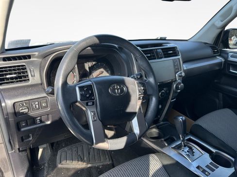 Used 2020 Toyota 4Runner SR5 image 34