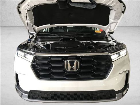 Certified 2024 Honda Pilot EX-L image 13