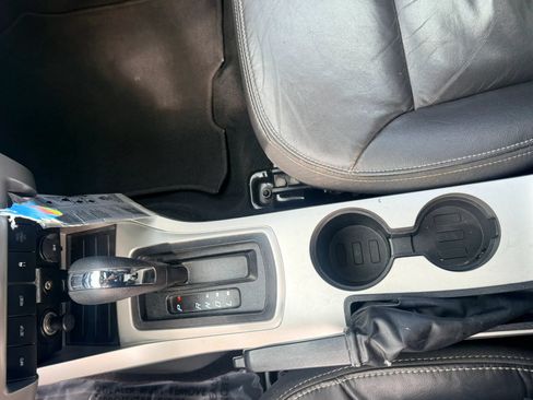 Used 2010 Ford Focus SES FWD image 15