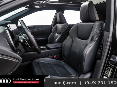 Used 2024 Lexus RX 350 w/ Luxury Package image 17