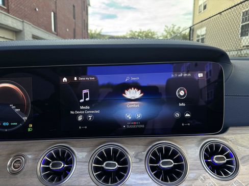 Used 2022 Mercedes-Benz E 450 Cabriolet image 24