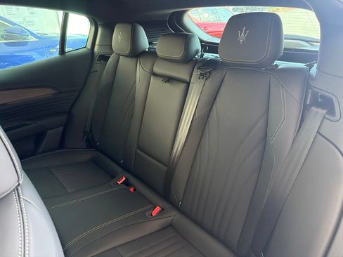 Used 2025 Maserati Grecale Folgore AWD/4WD image 20
