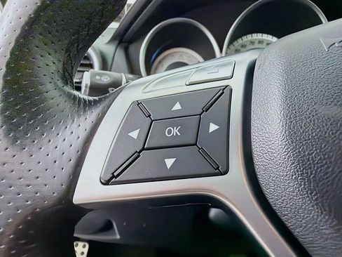 Used 2013 Mercedes-Benz C 300 4MATIC Sedan image 11