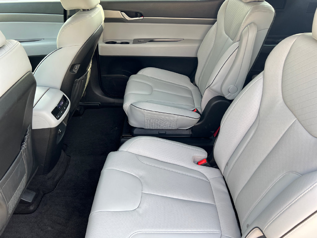 Used 2024 Hyundai Palisade SEL AWD/4WD image 16