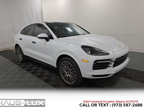 Used 2022 Porsche Cayenne Platinum Edition AWD/4WD image 1