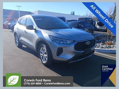 Used 2023 Ford Escape Active image 1