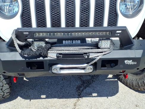 Used 2021 Jeep Wrangler Unlimited Rubicon AWD/4WD image 9