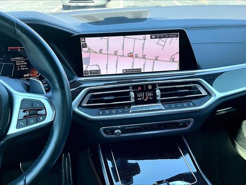 Used 2019 BMW X7 xDrive50i w/ M Sport Package image 7