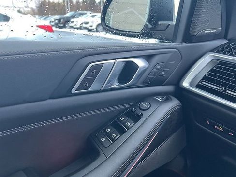 Used 2024 BMW X5 xDrive40i image 24