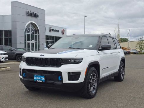 Used 2023 Jeep Grand Cherokee Trailhawk AWD/4WD image 1