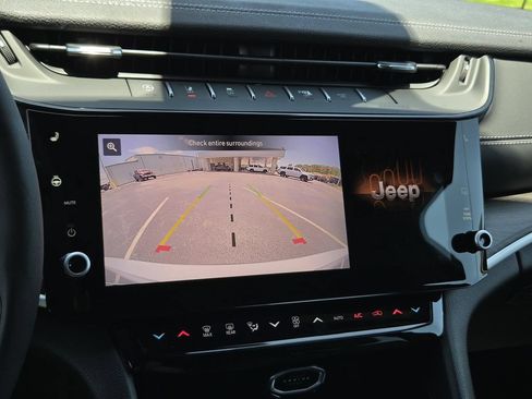 New 2026 Jeep Grand Cherokee L Limited RWD image 20