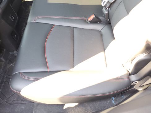 Used 2024 Chevrolet Equinox RS w/ RS Leather Package FWD image 15
