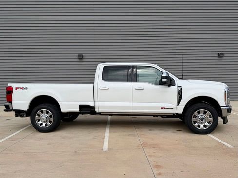 New 2026 Ford F350 King Ranch w/ Chrome Package AWD/4WD image 2