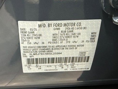 Used 2025 Lincoln Aviator Reserve w/ Equipment Group 201A image 23