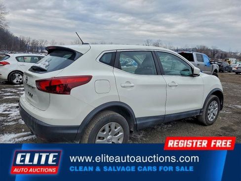 Used 2019 Nissan Rogue Sport S image 5