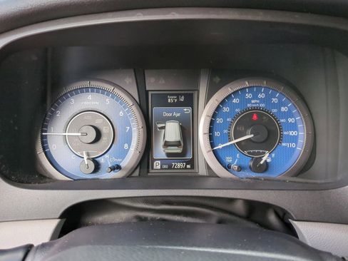 Used 2020 Toyota Sienna L FWD image 12