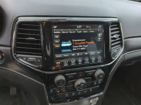 Used 2019 Jeep Grand Cherokee Limited AWD/4WD image 7