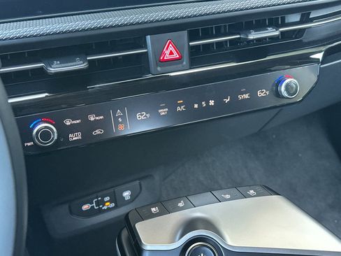 New 2025 Kia EV6 Wind image 21