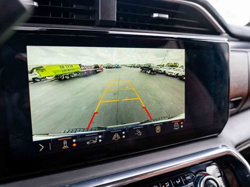 Used 2025 GMC Sierra 2500 Denali Ultimate AWD/4WD image 19