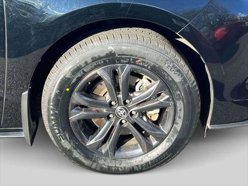 Certified 2024 Toyota Sienna XLE Woodland Edition image 12