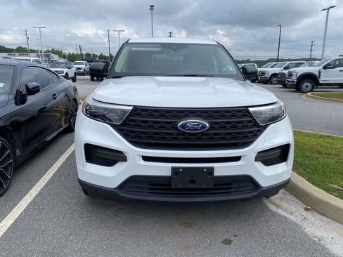 Certified 2021 Ford Explorer 4WD image 2