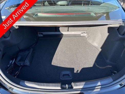 Used 2025 Mercedes-Benz C 300 Sedan image 8