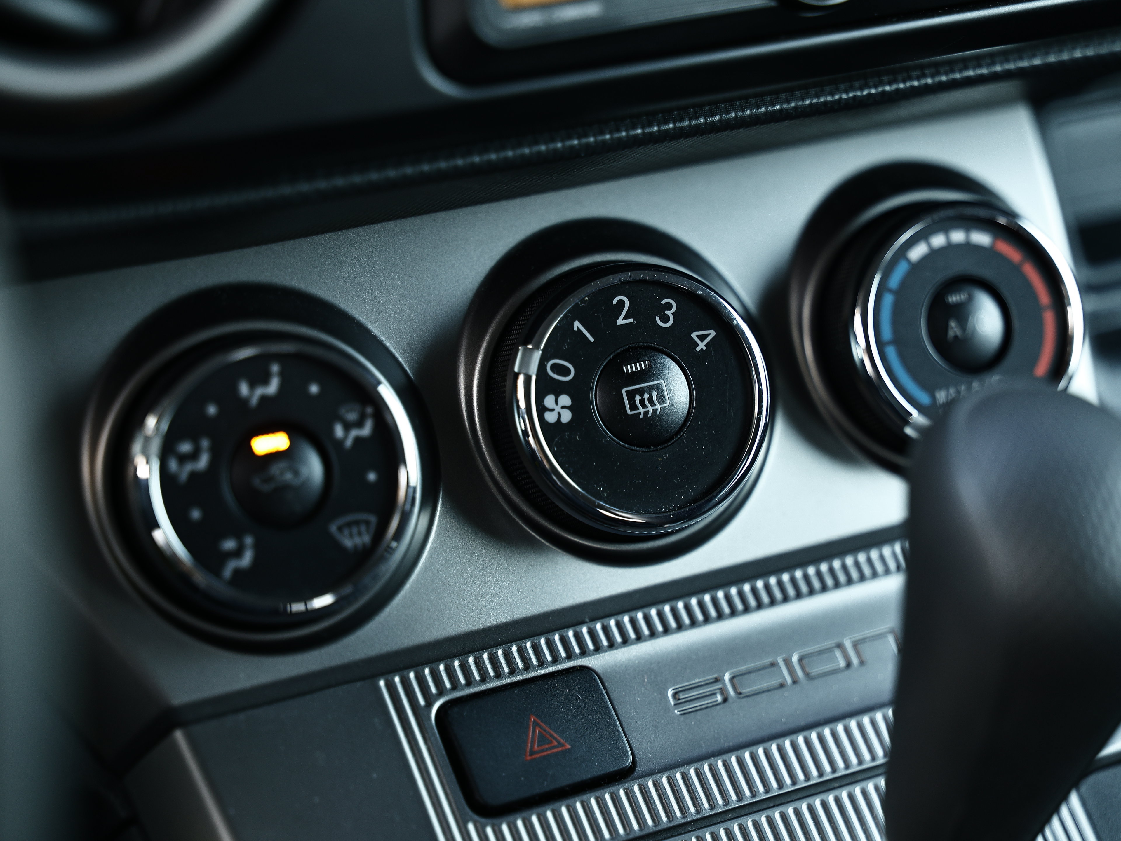 Used 2013 Scion xB FWD image 36