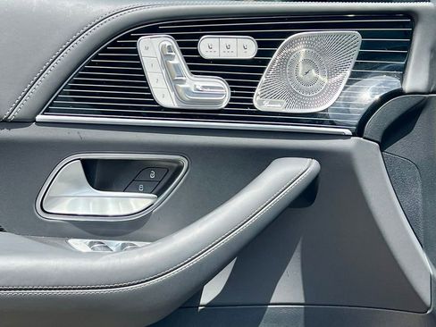 Certified 2025 Mercedes-Benz GLS 580 4MATIC image 28