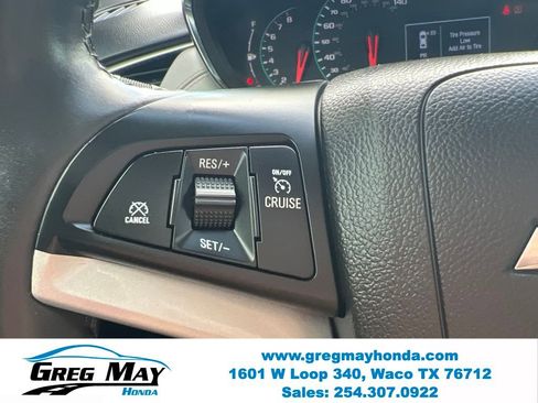 Used 2021 Chevrolet Trax LT w/ Premium Seat Package FWD image 24