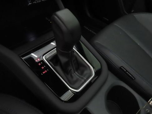 Used 2025 Subaru Forester Limited image 18
