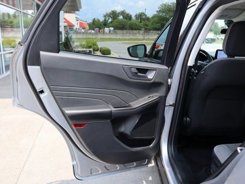 Used 2022 Ford Escape SE AWD/4WD image 16