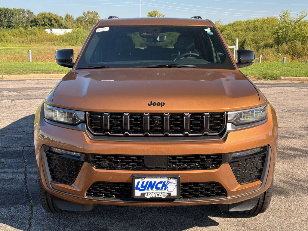 New 2027 Jeep Grand Cherokee Limited AWD/4WD image 7