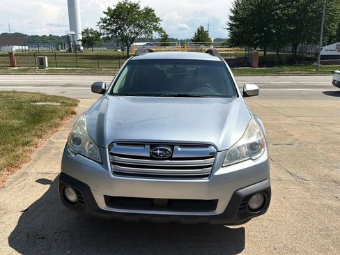Used 2014 Subaru Outback 2.5i Premium AWD/4WD image 1